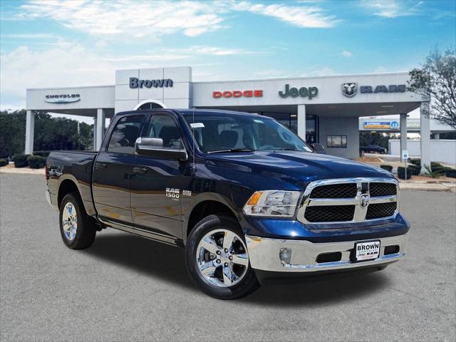 2024 RAM Ram 1500 Classic RAM 1500 CLASSIC TRADESMAN CREW CAB 4X4 57 BOX