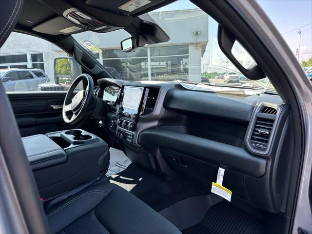 2025 RAM Ram 1500 RAM 1500 TRADESMAN CREW CAB 4X4 57 BOX