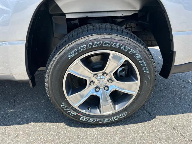 2025 RAM Ram 1500 RAM 1500 TRADESMAN CREW CAB 4X4 57 BOX