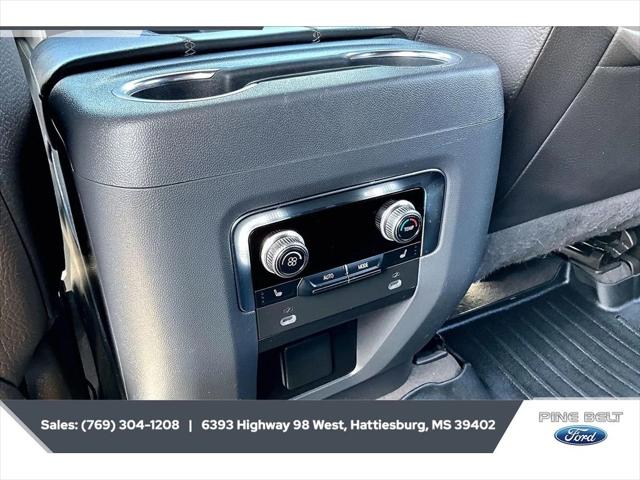 2022 GMC Yukon XL 4WD Denali