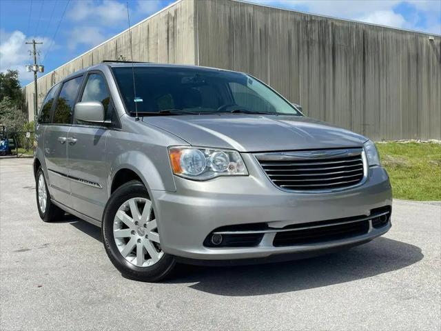 2014 Chrysler Town & Country Touring for sale in Pompano Beach, FL