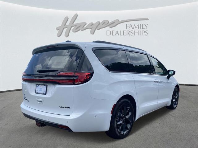 2024 Chrysler Pacifica PACIFICA LIMITED