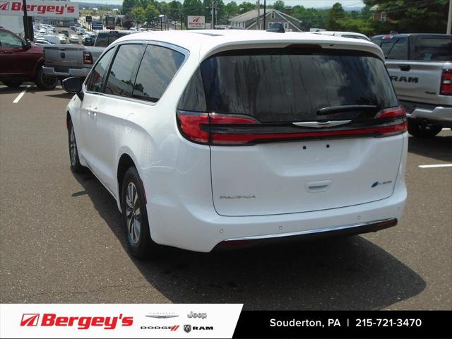 2024 Chrysler Pacifica Hybrid PACIFICA PLUG-IN HYBRID SELECT