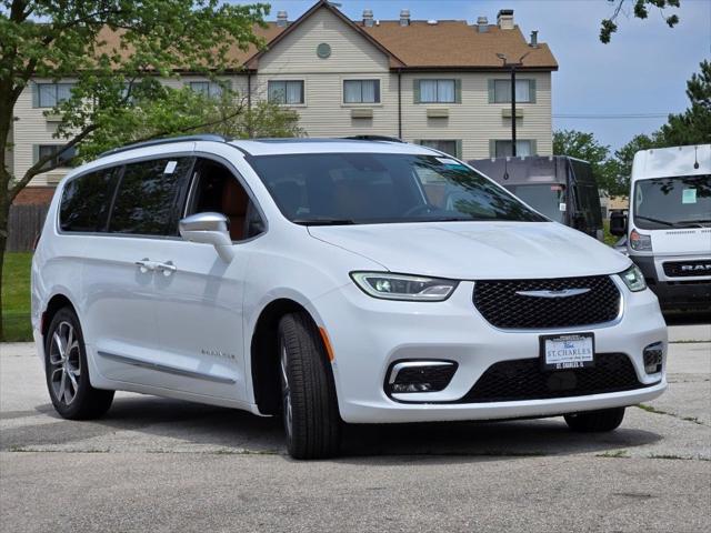 2024 Chrysler Pacifica PACIFICA PINNACLE