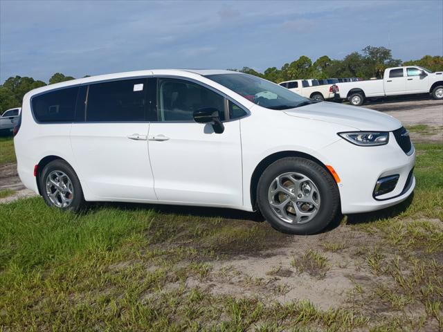 2024 Chrysler Pacifica PACIFICA LIMITED