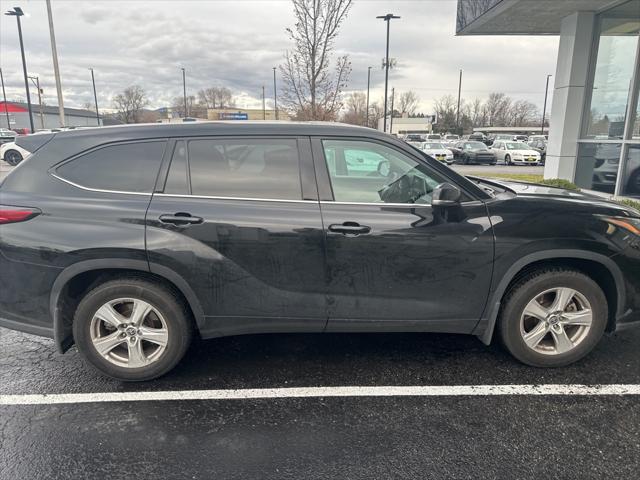 2022 Toyota Highlander LE