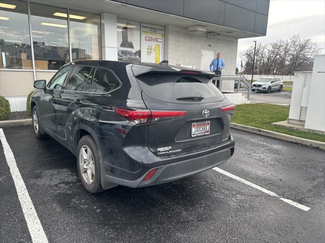 2022 Toyota Highlander LE