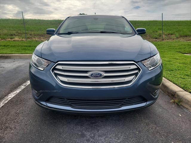 2018 Ford Taurus SEL
