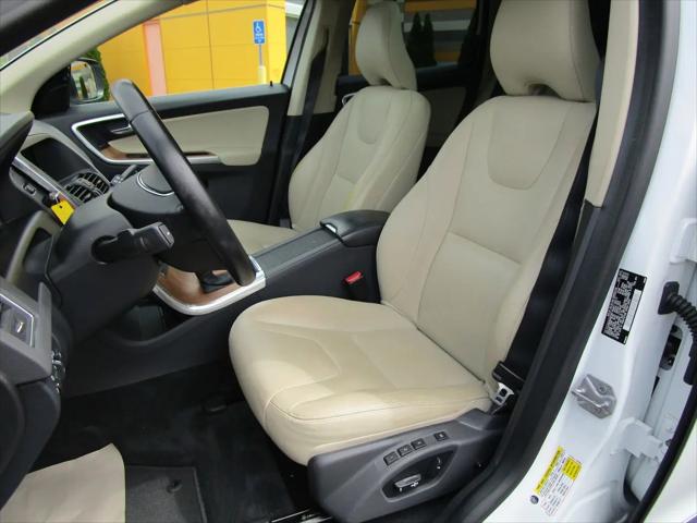 2017 Volvo XC60 T5 Inscription
