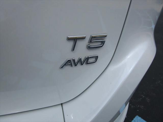 2017 Volvo XC60 T5 Inscription
