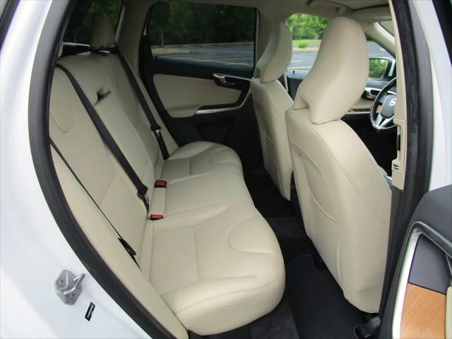 2017 Volvo XC60 T5 Inscription