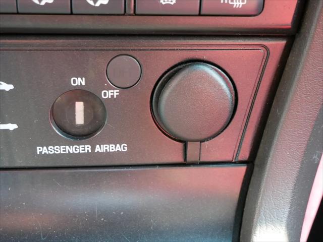 2002 Ford Thunderbird Premium