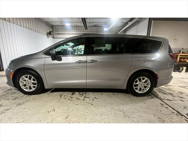 2021 Chrysler Voyager LX