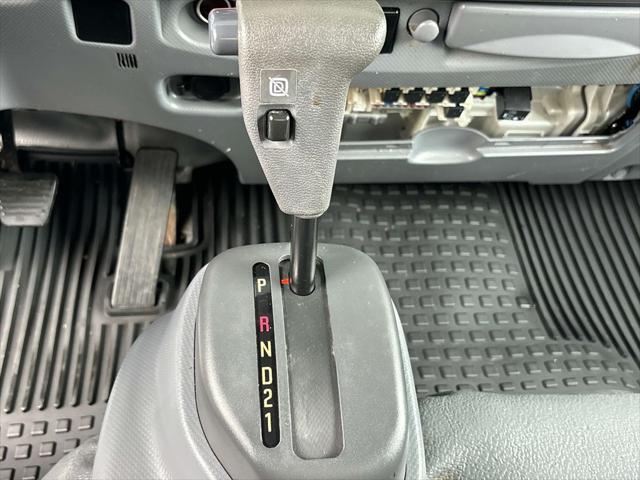 2019 Isuzu NPR Standard Cab