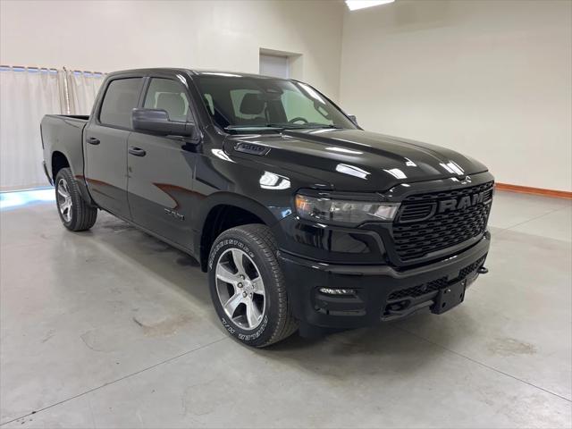 2025 RAM Ram 1500 RAM 1500 TRADESMAN CREW CAB 4X4 57 BOX