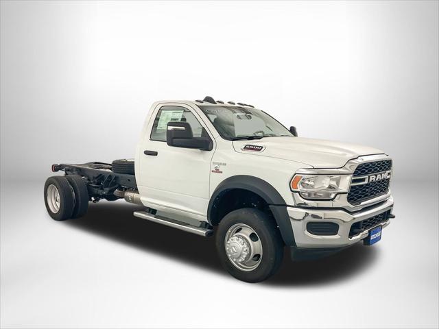 2024 RAM Ram 5500 Chassis Cab RAM 5500 TRADESMAN CHASSIS REGULAR CAB 4X4 84 CA