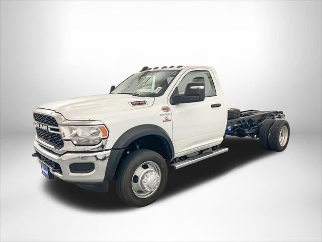 2024 RAM Ram 5500 Chassis Cab RAM 5500 TRADESMAN CHASSIS REGULAR CAB 4X4 84 CA
