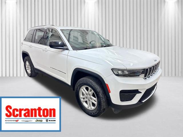 2023 Jeep Grand Cherokee Laredo 4x4