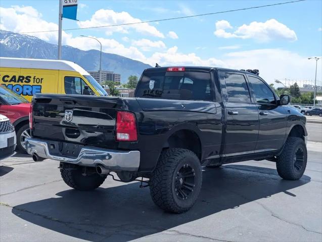 2017 Ram 1500 Big Horn Crew Cab 4x4 6'4" Box