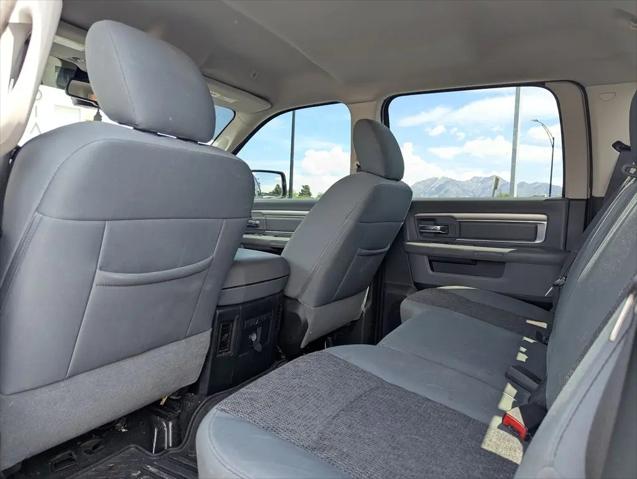 2017 Ram 1500 Big Horn Crew Cab 4x4 6'4" Box