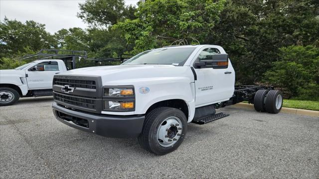 2024 Chevrolet Silverado 6500HD 1WT