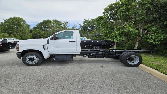 2024 Chevrolet Silverado 6500HD 1WT