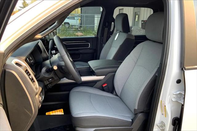 2024 Ram 3500 Big Horn Crew Cab 4x4 8' Box