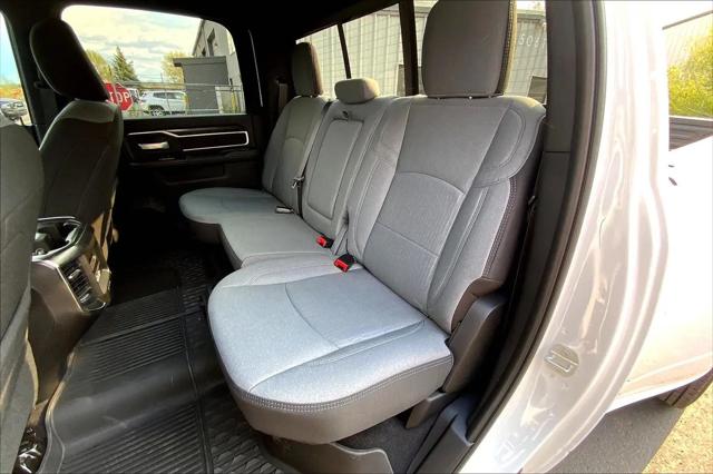 2024 Ram 3500 Big Horn Crew Cab 4x4 8' Box