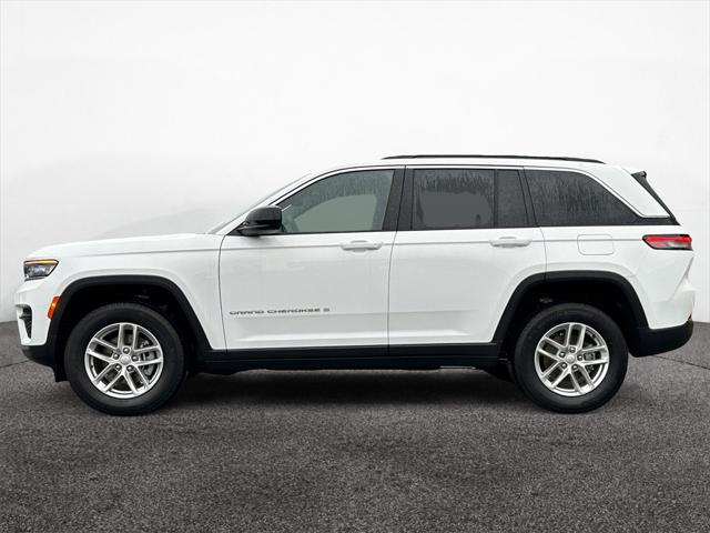 2024 Jeep Grand Cherokee GRAND CHEROKEE LAREDO X 4X4