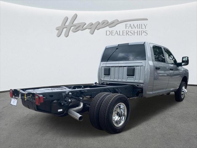 2024 RAM Ram 3500 Chassis Cab RAM 3500 TRADESMAN CREW CAB CHASSIS 4X4 60 CA