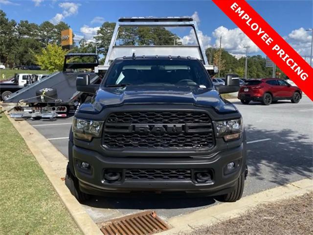2024 RAM Ram 5500 Chassis Cab RAM 5500 TRADESMAN CHASSIS REGULAR CAB 4X2 120 CA