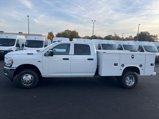 2024 RAM Ram 3500 RAM 3500 TRADESMAN CREW CAB 4X4 8 BOX