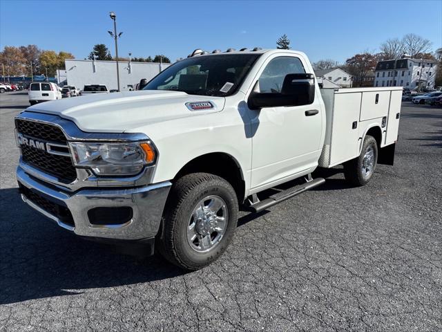 2024 RAM Ram 3500 Chassis Cab RAM 3500 TRADESMAN CHASSIS REGULAR CAB 4X4 60 CA 2024 RAM Ram 3500 Chassis Cab RAM 3500 TRADESMAN CHASSIS REGULAR CAB 4X4 60 CA