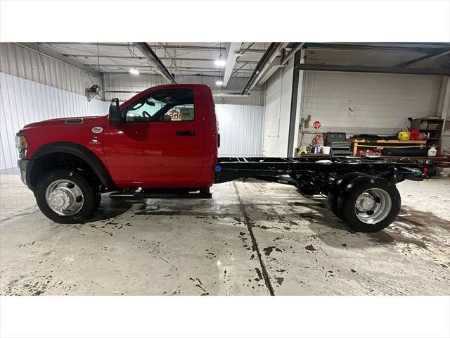 2024 RAM Ram 5500 Chassis Cab RAM 5500 TRADESMAN CHASSIS REGULAR CAB 4X4 84 CA