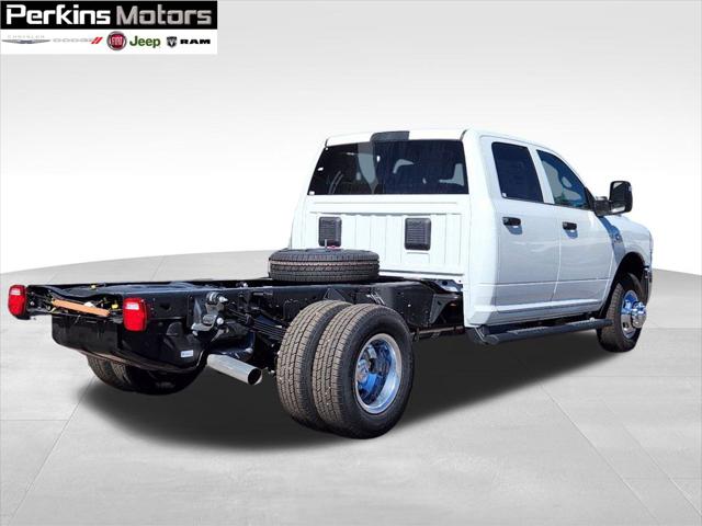 2024 RAM Ram 3500 Chassis Cab RAM 3500 TRADESMAN CREW CAB CHASSIS 4X4 60 CA