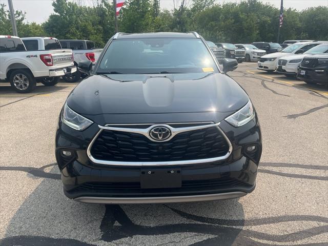 2023 Toyota Highlander Platinum