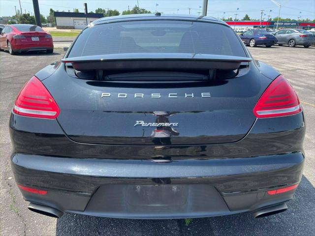 2015 Porsche Panamera 2