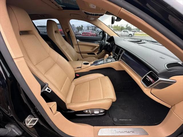 2015 Porsche Panamera 2