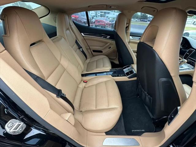 2015 Porsche Panamera 2