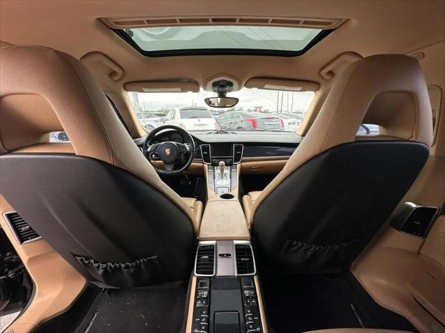 2015 Porsche Panamera 2
