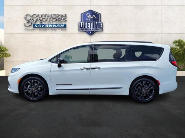 2024 Chrysler Pacifica PACIFICA TOURING L
