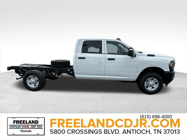 2024 RAM Ram 3500 Chassis Cab RAM 3500 TRADESMAN CREW CAB CHASSIS 4X4 60 CA 2024 RAM Ram 3500 Chassis Cab RAM 3500 TRADESMAN CREW CAB CHASSIS 4X4 60 CA