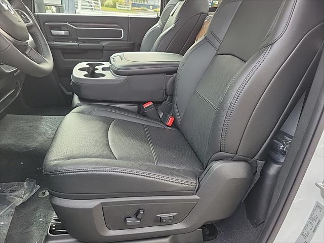 2024 Ram 5500 Tradesman/SLT