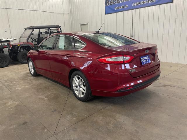 2016 Ford Fusion SE 2016 Ford Fusion SE