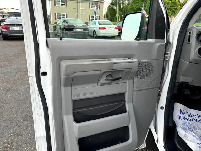 2009 Ford E-250 Commercial