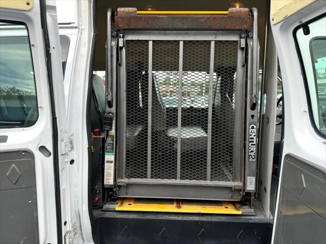2009 Ford E-250 Commercial