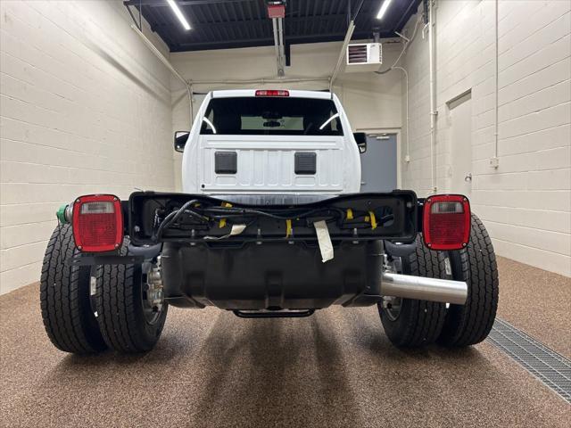 2024 RAM Ram 5500 Chassis Cab RAM 5500 TRADESMAN CHASSIS REGULAR CAB 4X2 84 CA 2024 RAM Ram 5500 Chassis Cab RAM 5500 TRADESMAN CHASSIS REGULAR CAB 4X2 84 CA