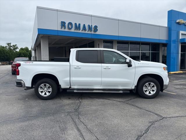 2022 Chevrolet Silverado 1500 4WD Crew Cab Standard Bed LT