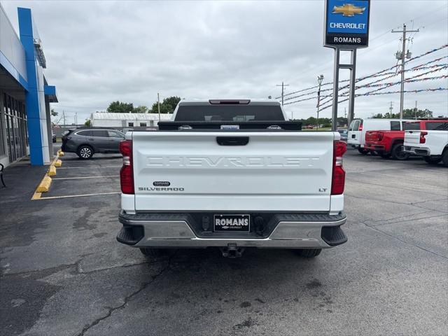 2022 Chevrolet Silverado 1500 4WD Crew Cab Standard Bed LT
