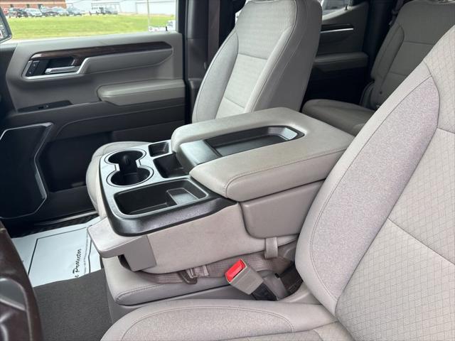 2022 Chevrolet Silverado 1500 4WD Crew Cab Standard Bed LT